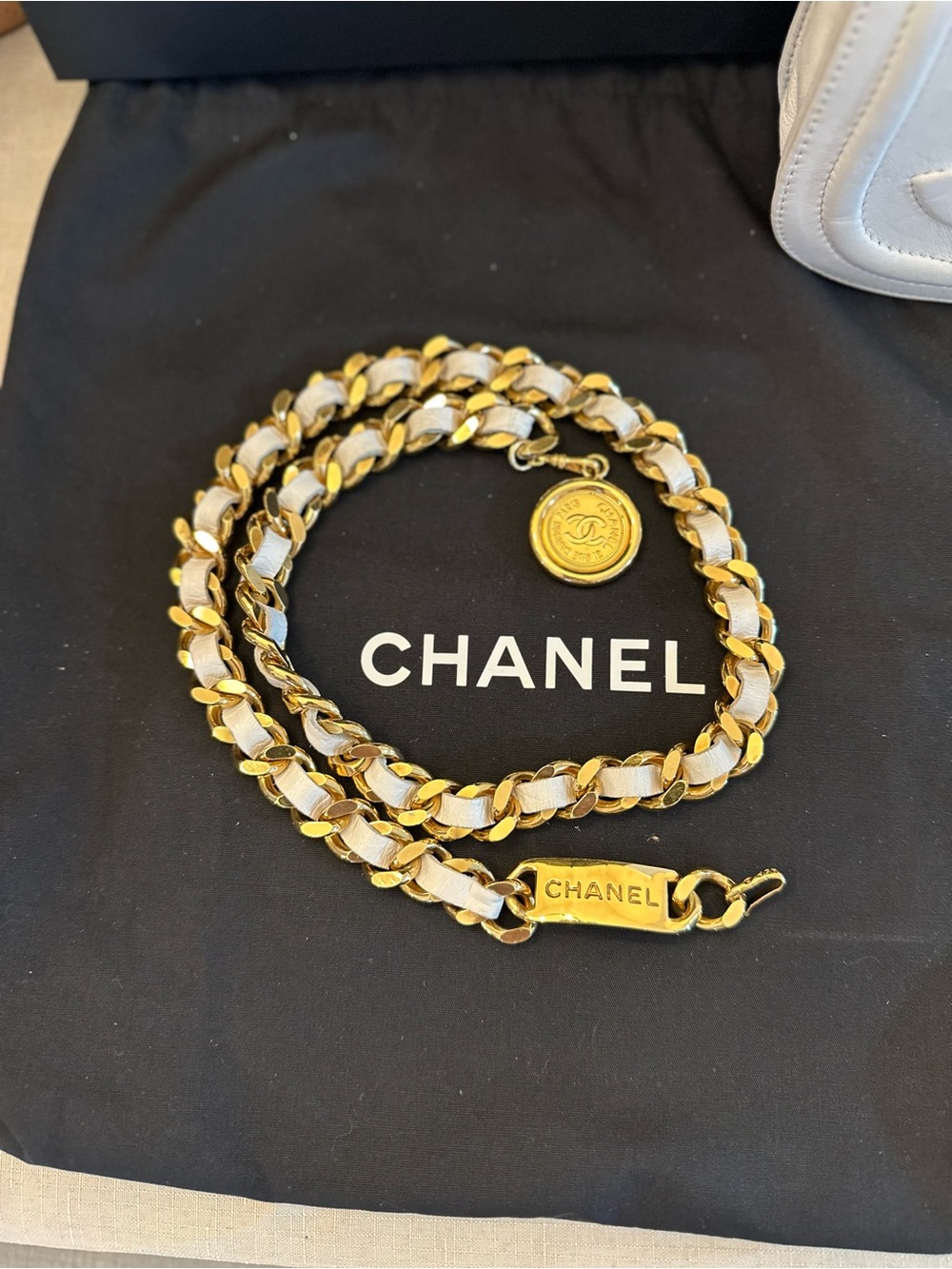 100% authentic Chanel belt, belt only - Picture 10 of 12